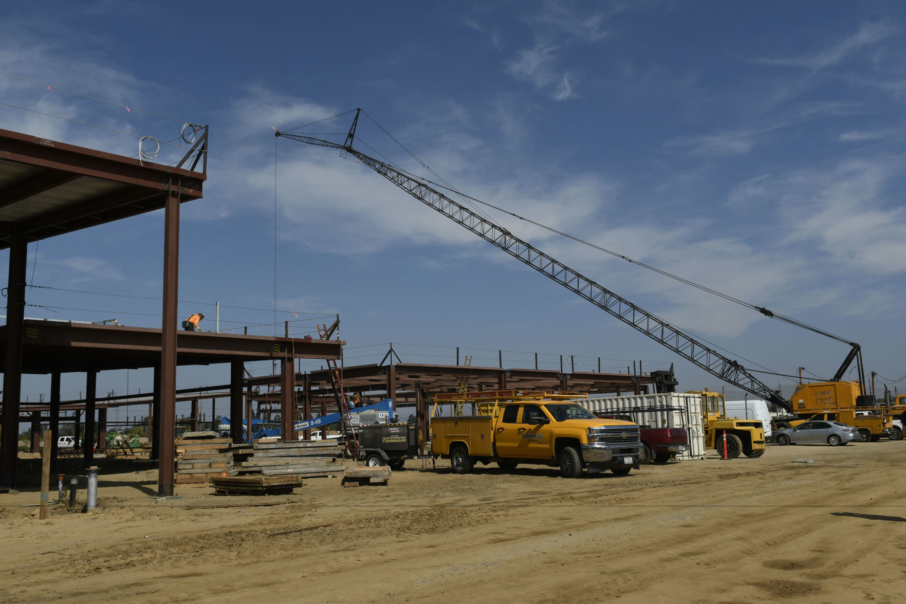 092619 School beam 08.jpg